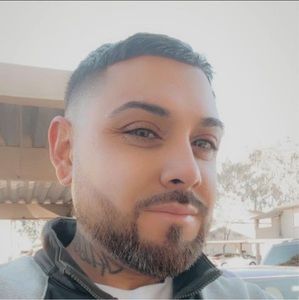 Meet your Posher, Luis manuel